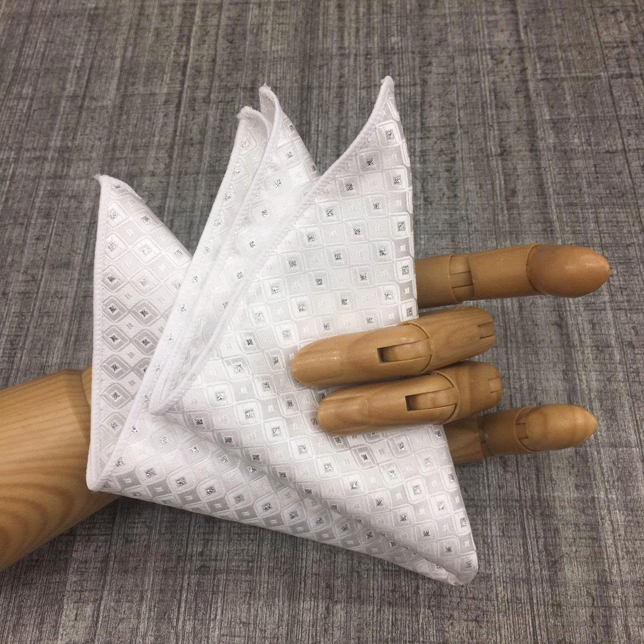 Khăn túi vest màu trắng — 1
