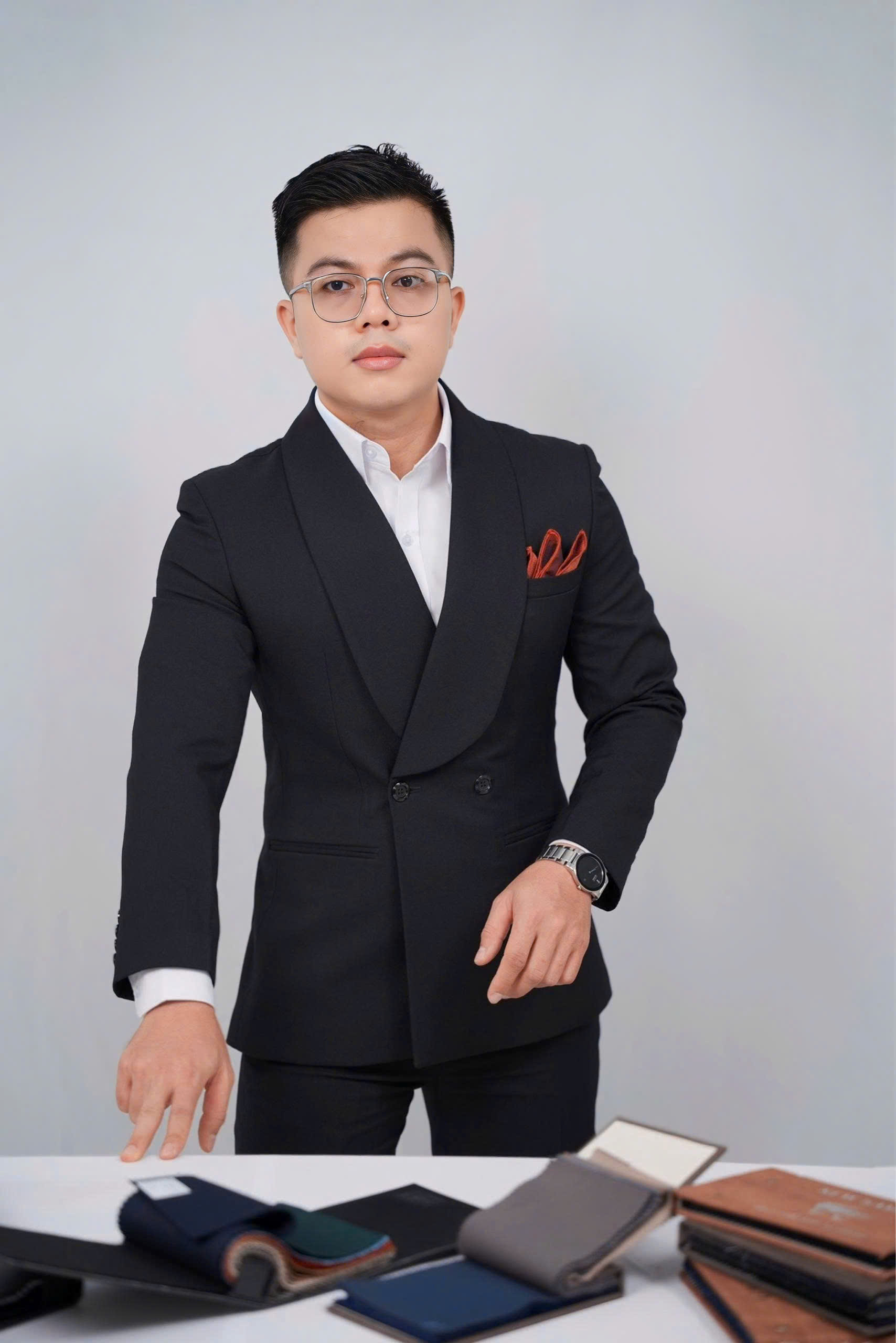 Đen - MED Áo Vest Thiết Kế + Quần + Khăn Túi — 2