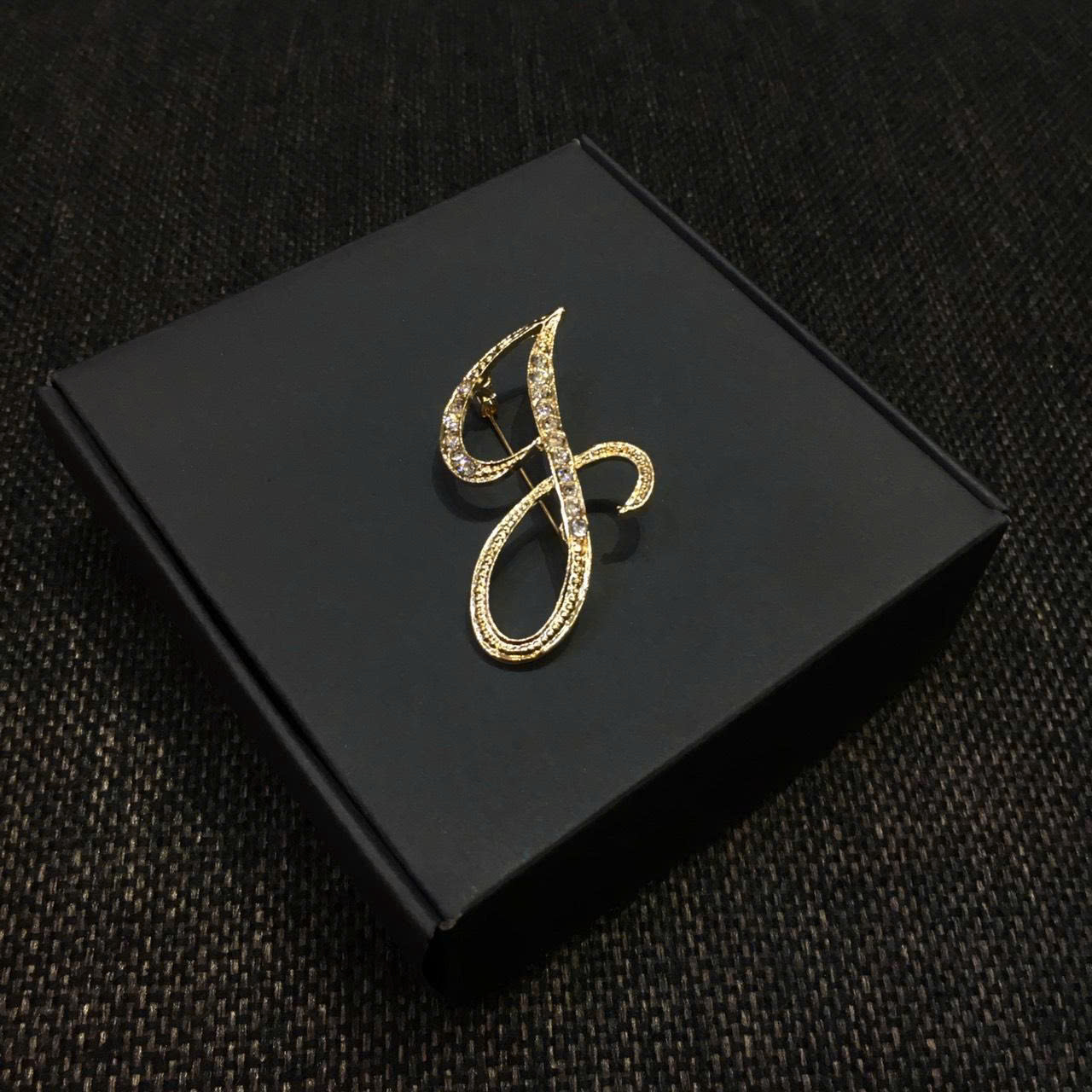 Ghim cài ve áo vest (Lapel Pin) - Kí tự Alphabet — 1