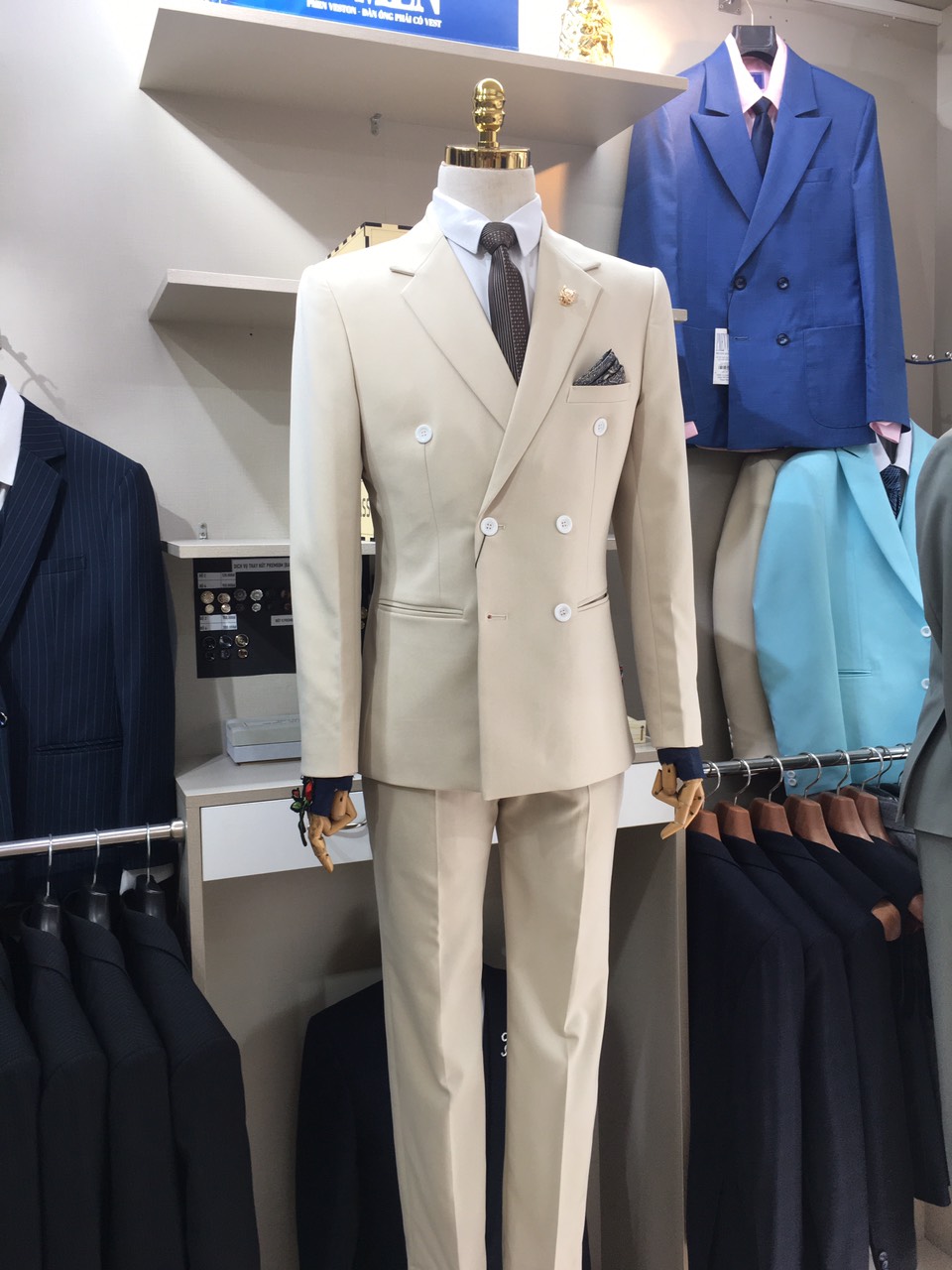 Nhóm Bigsize - Màu Kem - Dòng Medium - Bộ vest 6 Khuy — 2